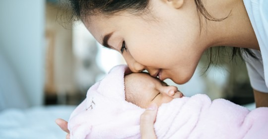 6 Tips Mudah Menidurkan Bayi Baru Lahir